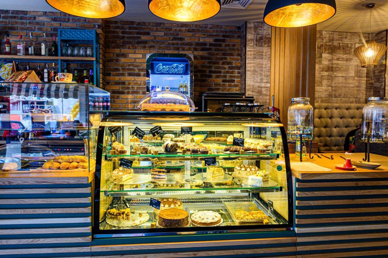 Antique Boutique Hotel Pavel Banya Esterno foto