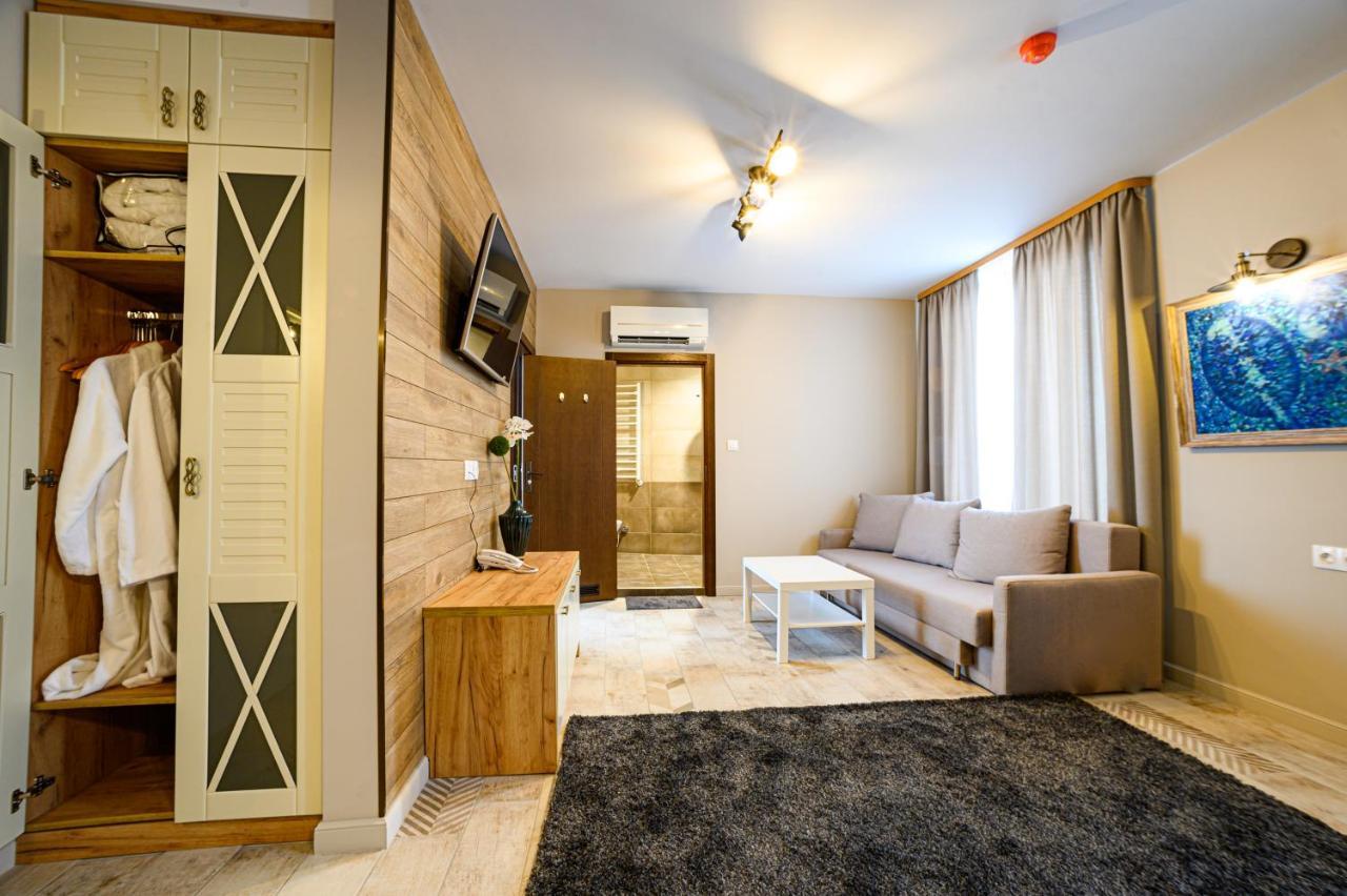 Antique Boutique Hotel Pavel Banya Esterno foto