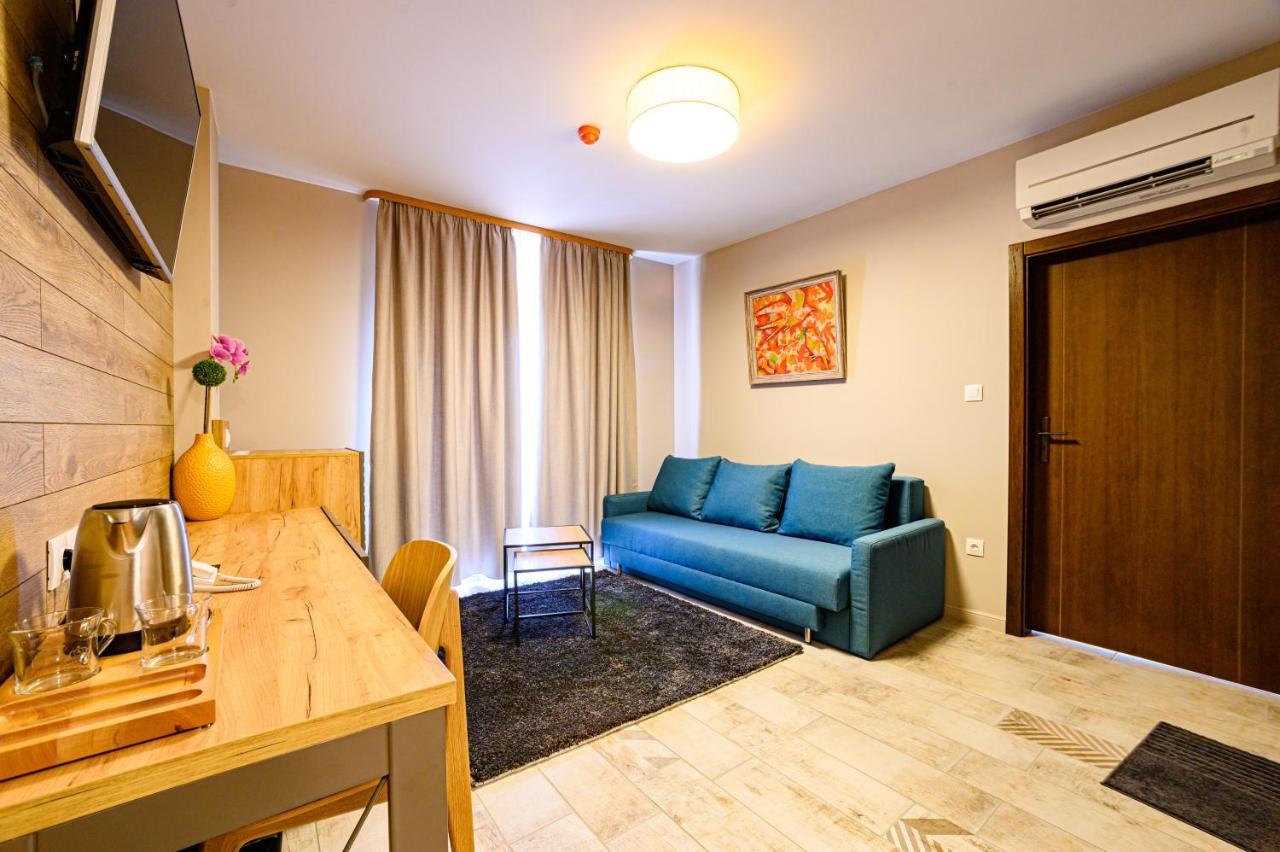 Antique Boutique Hotel Pavel Banya Esterno foto