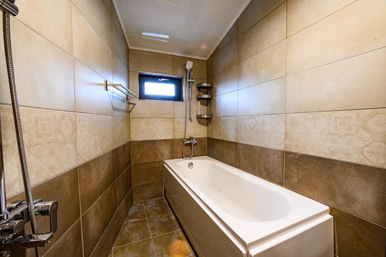 Antique Boutique Hotel Pavel Banya Esterno foto