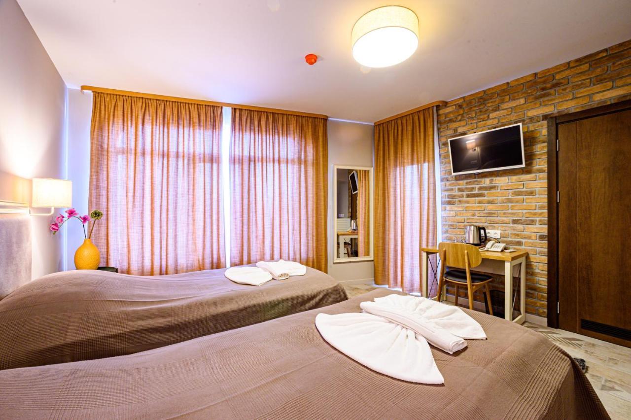 Antique Boutique Hotel Pavel Banya Esterno foto