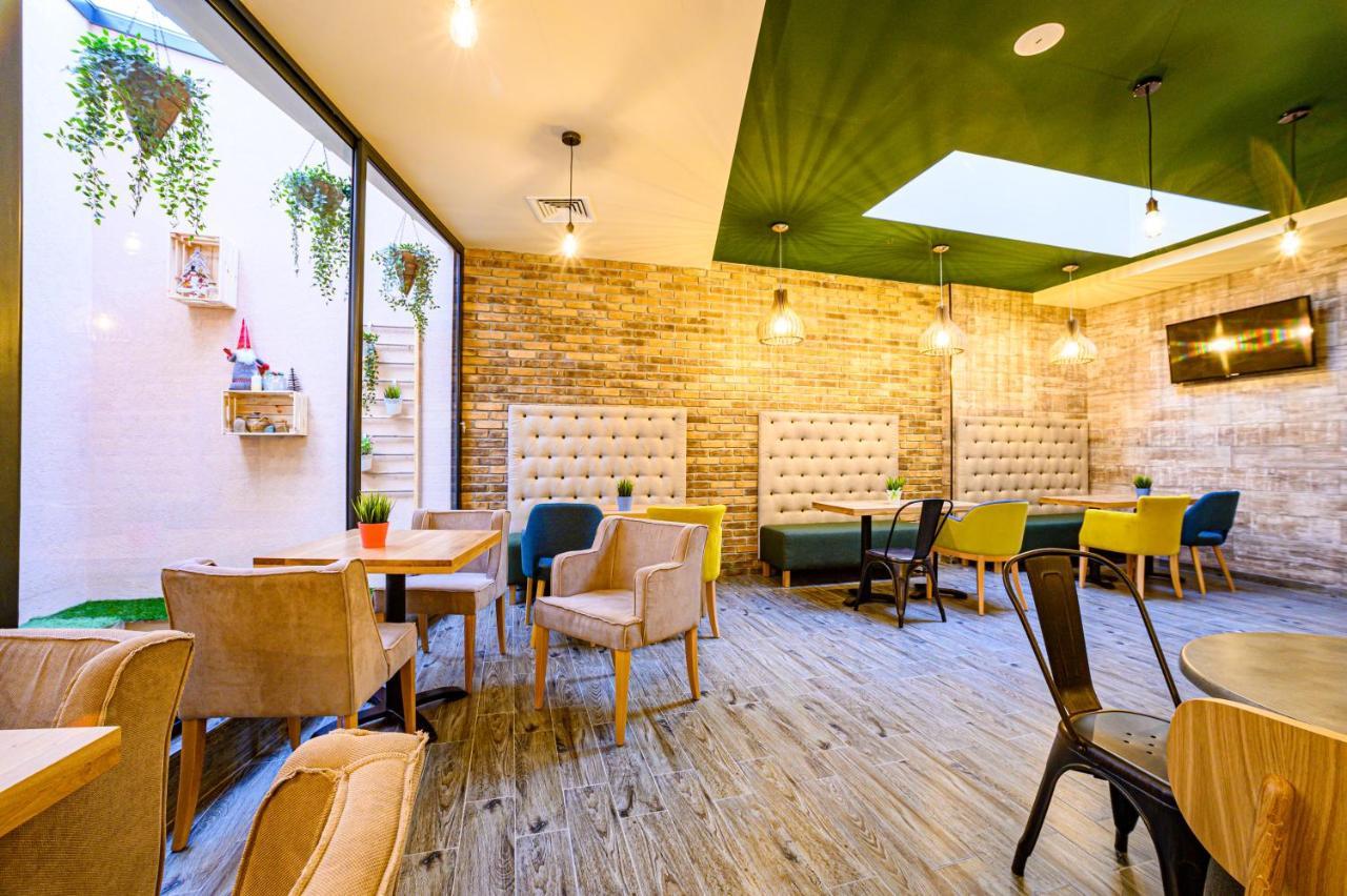 Antique Boutique Hotel Pavel Banya Esterno foto