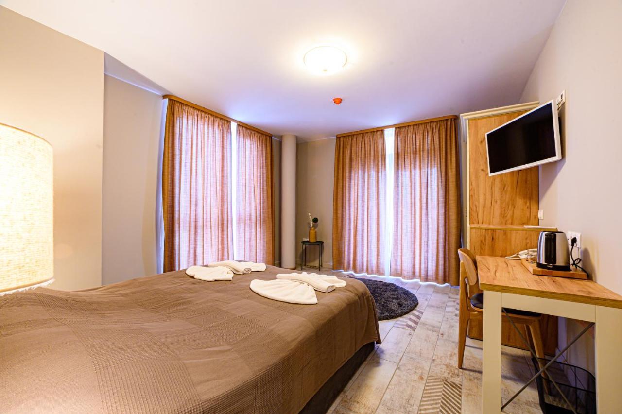 Antique Boutique Hotel Pavel Banya Esterno foto