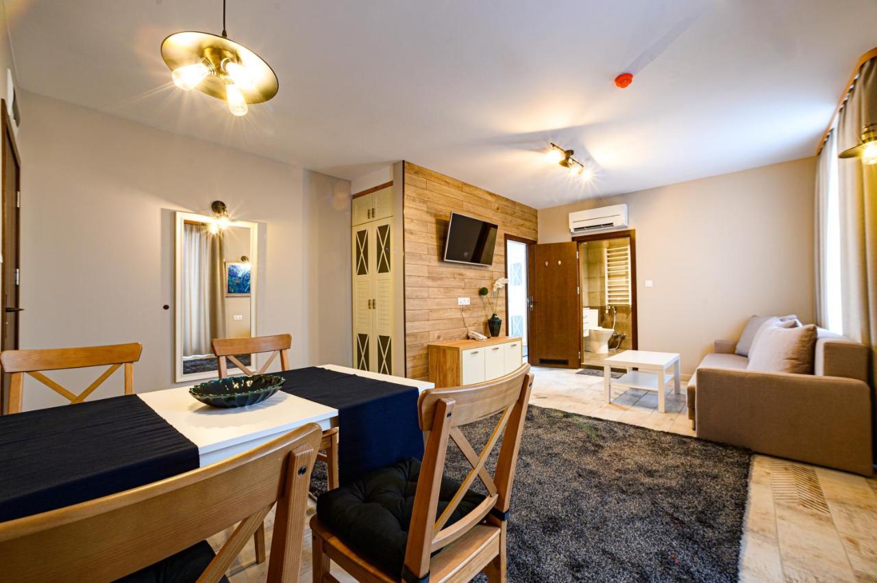 Antique Boutique Hotel Pavel Banya Esterno foto
